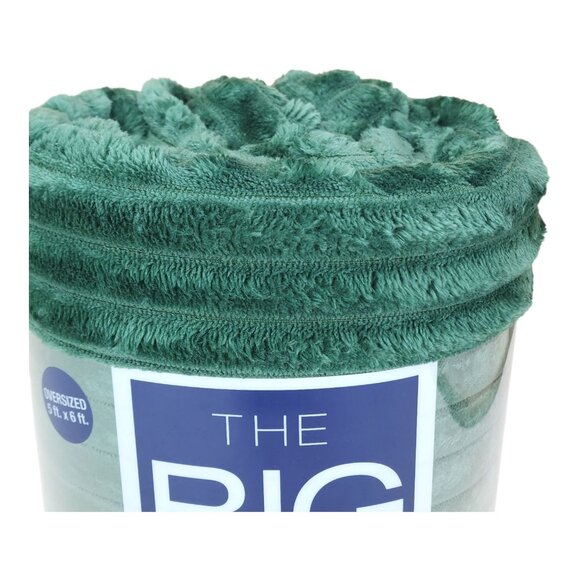 The Big One Oversized Plush Throw Blanket 5 Ft x 6 Ft Green Textured - Picture 10 of 11